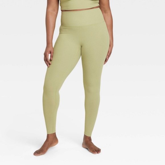 NWT All In Motion Women’s Ultra High Rise Ribbed Olive Green Leggings - Picture 9 of 12